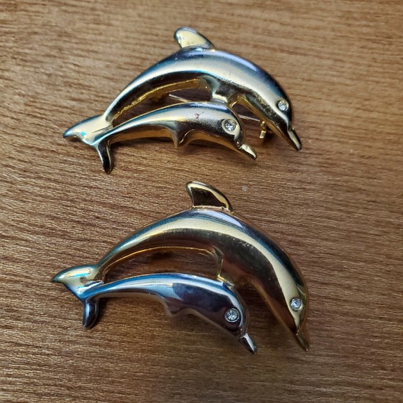 Unbranded Jewelry - Dolphin  Brooch Pin Lot Of 2 Gold Tone, Gold & Silver Tone